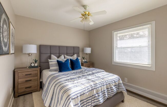 2 beds, 1 bath, 850 sqft, $745, Unit 3722-09