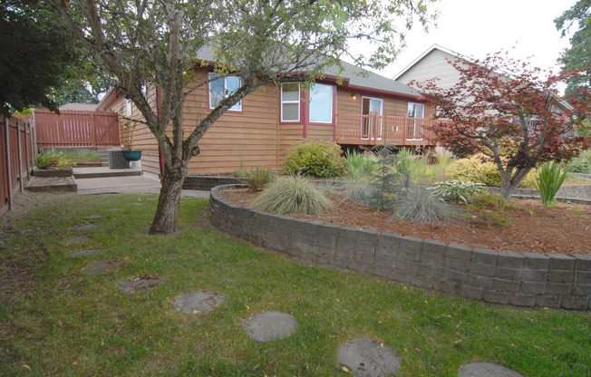 3 beds, 2 baths, $2,700