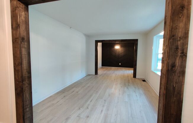 Renovated 3 Bedroom Home in Oakdale