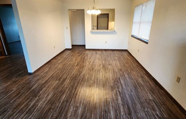 2 Bedroom, 1 Bathroom Located in OKC Available SOON!