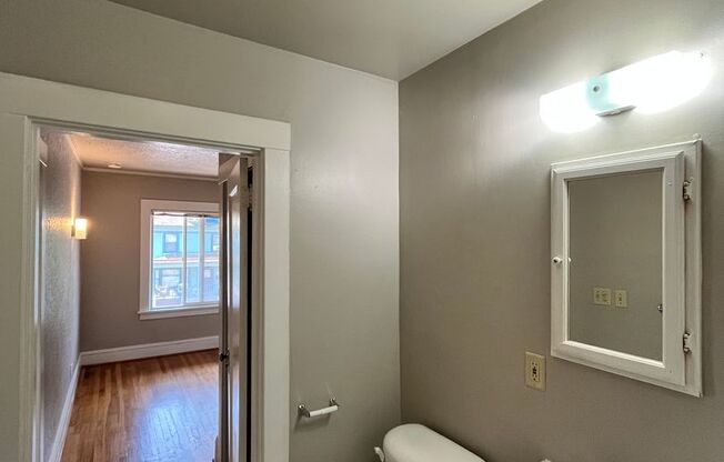 1 bed, 1 bath, $1,595, Unit 59