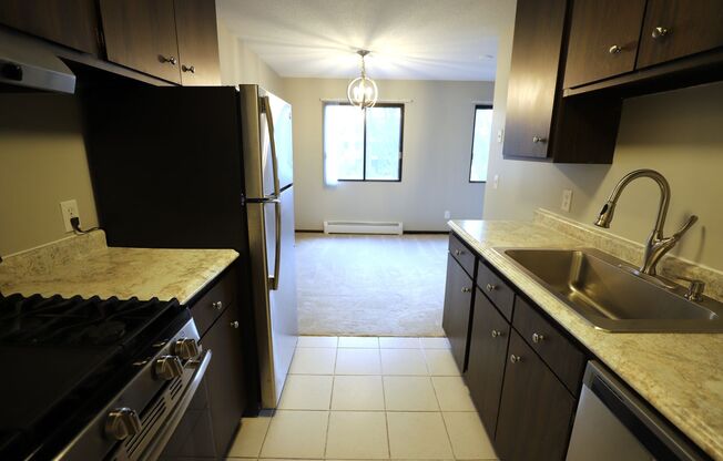 Cedarwood Condos - Cable, Internet & Underground Parking Included!