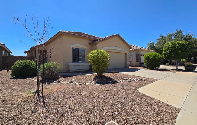Fantastic 4BR in popular area of Litchfield Park