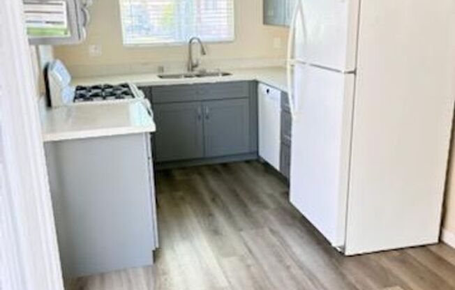 01947 - Lease Up - 451 Carneros Ave