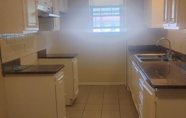 3 beds, 1.5 baths, $1,895