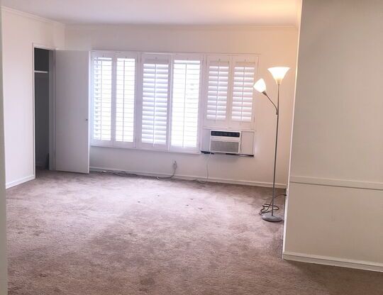 2 beds, 1 bath, 1,150 sqft, $2,950, Unit 5