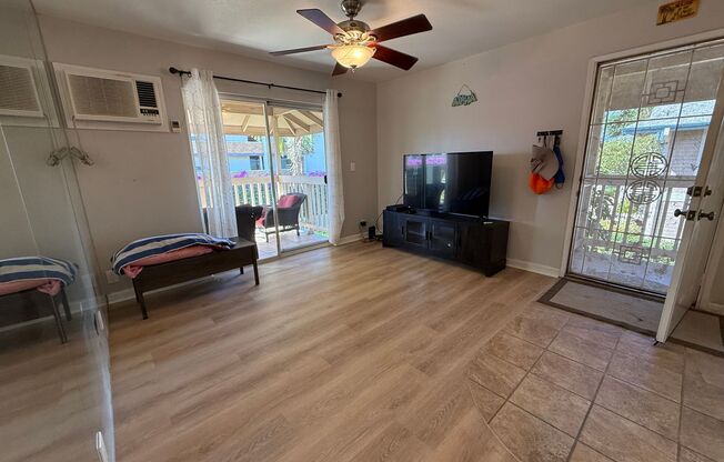 2 beds, 1.5 baths, $2,900, Unit # 18 203