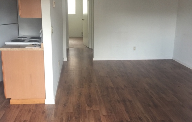 2 beds, 1 bath, $2,200, Unit #3