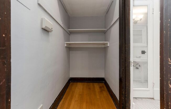 1 bed, 1 bath, 900 sqft, $950, Unit #30
