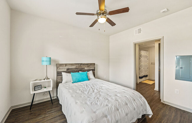 Champions Gate Apartments in San Antonio Bedroom