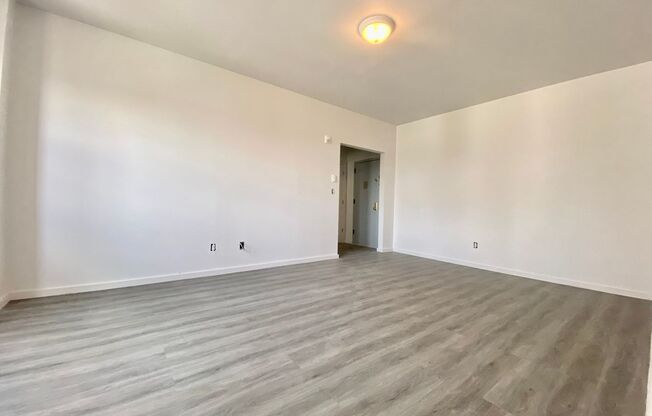 1 bed, 1 bath, $1,195, Unit 4F