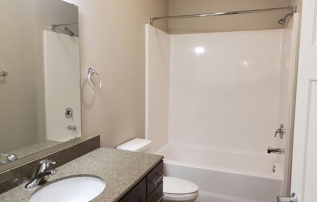 1 bed, 1 bath, $1,125, Unit 122