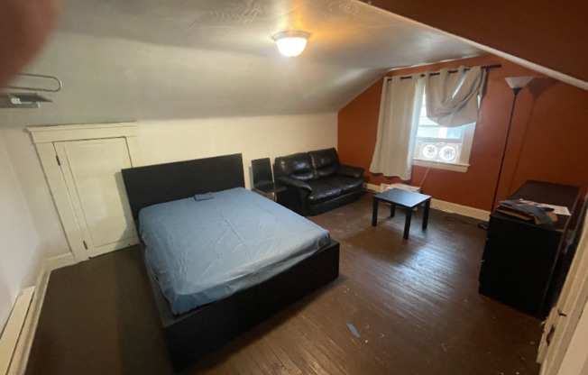 2288 GRANDVIEW RD