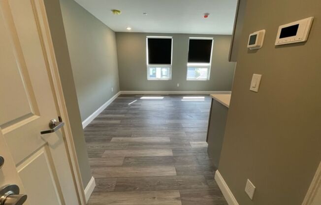 Studio, 1 bath, 328 sqft, $1,850, Unit 408