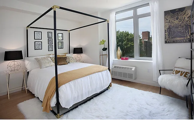 Studio, 1 bath, $4,212, Unit 6R
