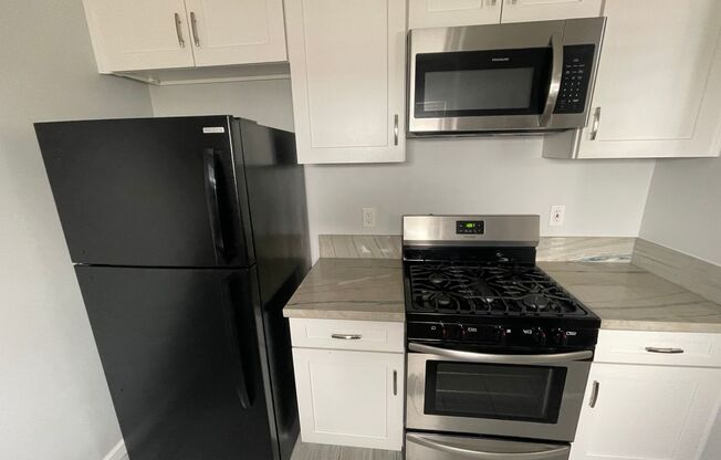Nicely Updated 1 bed -1 bath  Street-level unit with one car garage  Available Now!