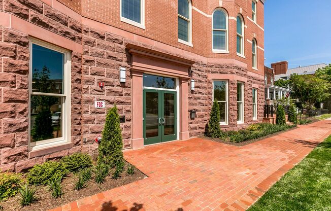 1 bed, 1 bath, 718 sqft, $3,150, Unit 304