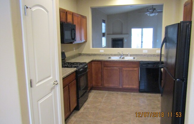 3 beds, 2 baths, $1,625