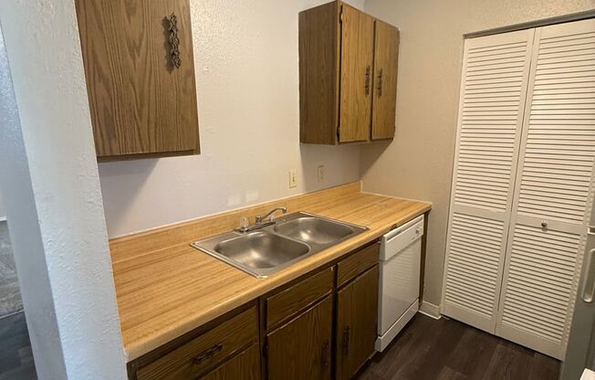 1 bed, 1 bath, 630 sqft, $634, Unit 2614-207