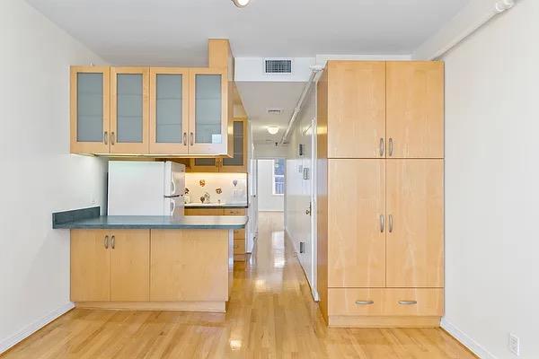 45 44 VERNON BLVD