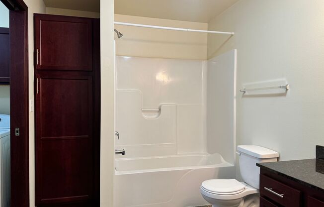 1 bed, 1 bath, 670 sqft, $1,020, Unit 3839-303