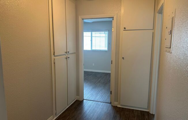 2 beds, 2 baths, 923 sqft, $2,915, Unit 228