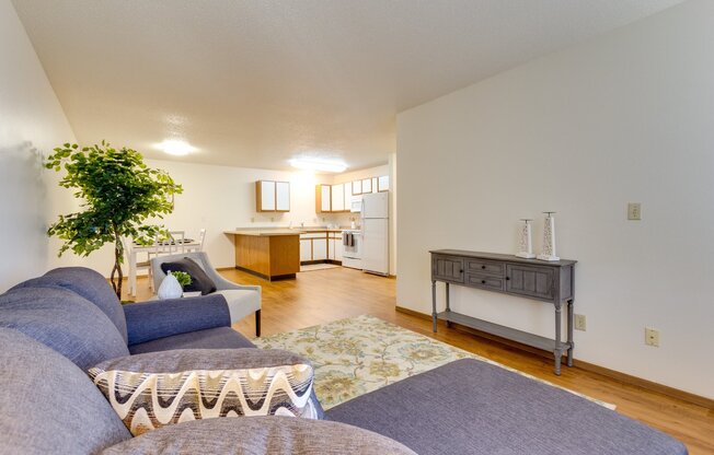 2 beds, 1 bath, 888 sqft, $1,040, Unit 1704-310