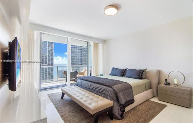 2 beds, 2 baths, 1,500 sqft, $7,200, Unit 200 Biscayne Boulevard Way unit 3108