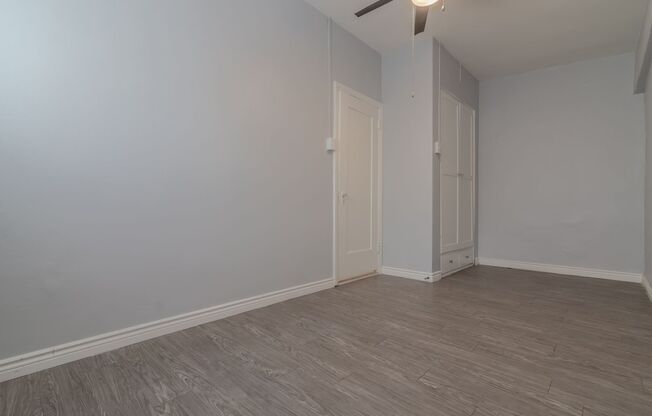 1 bed, 1 bath, $2,320, Unit 9033