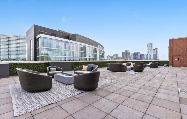 1 bed, 1 bath, $2,295, Unit Unit 1816