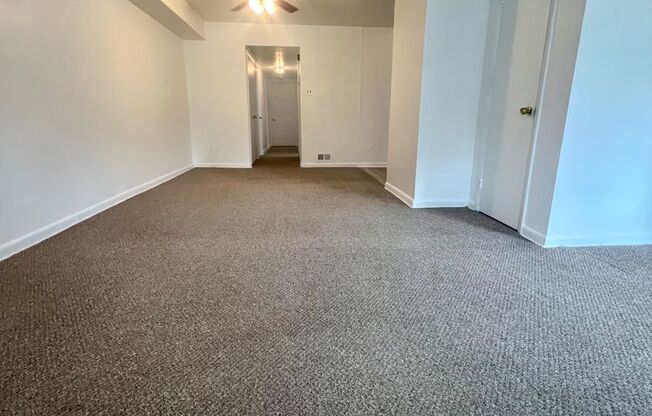 Stunning 2-Bedroom Apartment in Rhawnhurst! Available NOW!