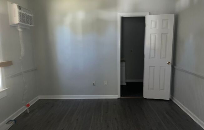 2 beds, 1 bath, $795