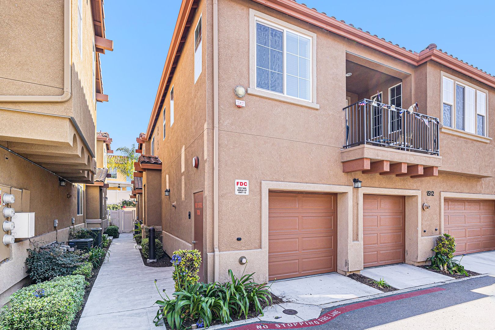 3 Bedroom 2 1/2 Bath Condo with yard and garage