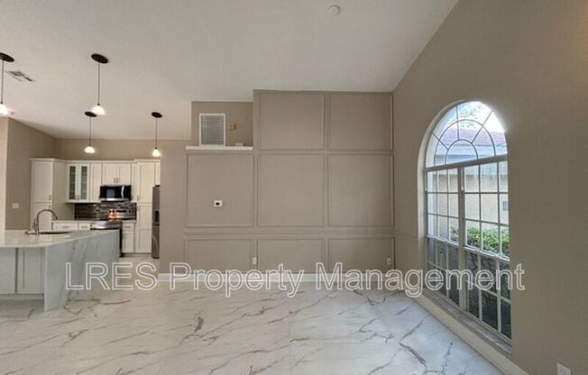 1028 KERWOOD CIR
