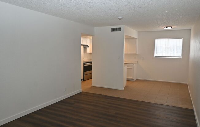 Downtown Las Vegas- Downstairs 2 Bedroom Apartment -2301 Stewart Ave