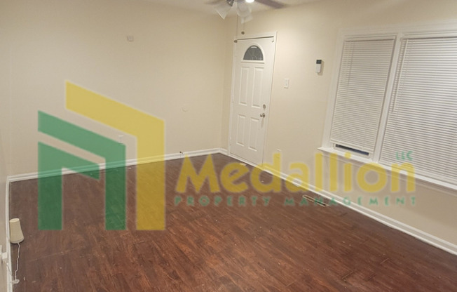 3 beds, 1 bath, $2,800