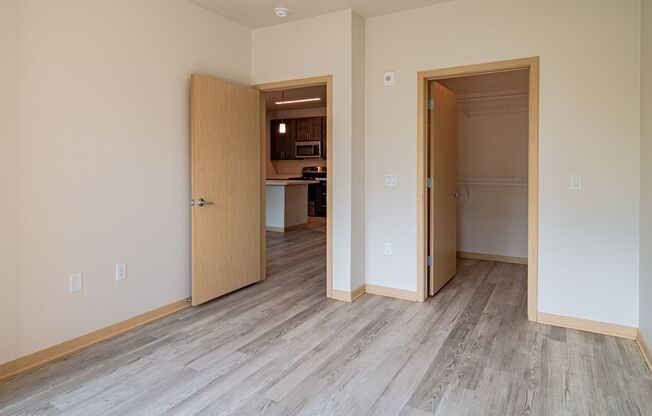 1 bed, 1 bath, 664 sqft, $1,090, Unit 403