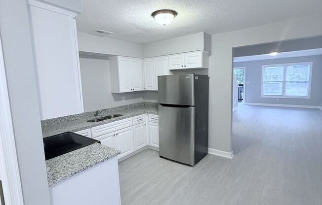 315-317 Roselynn Lane