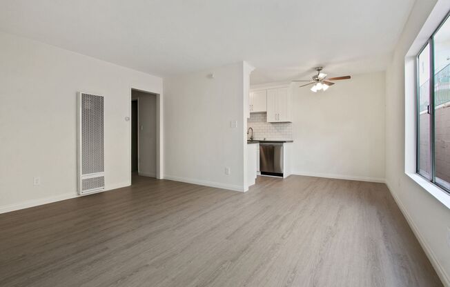 848 7th Street in Santa Monica - steps to Montana Ave!