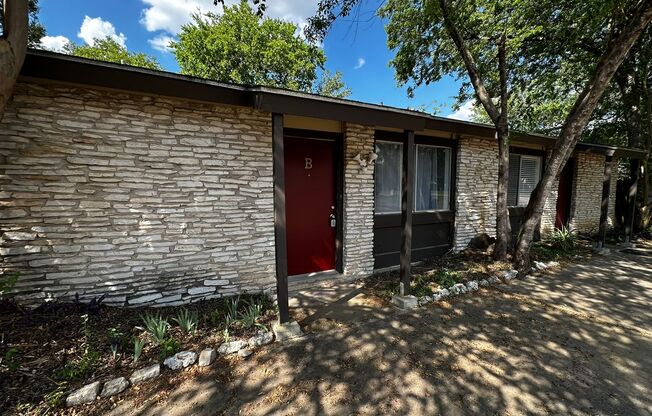 Samuelson Properties 2 (310 Craigmont Dr)