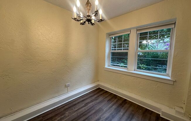 1 bed, 1 bath, 708 sqft, $1,330, Unit King Edward Annex 18
