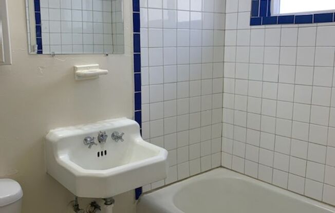 Wilmoore Drive SE-1101 & 1103