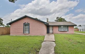 2032 W LITTLE YORK RD