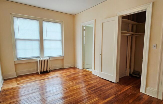 2 beds, 2 baths, 775 sqft, $1,875, Unit 211