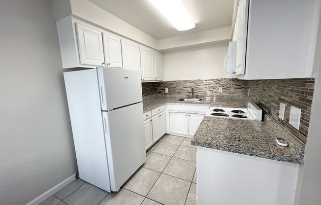 1 bed, 1 bath, $1,595, Unit 09