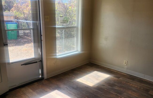 1 bed, 1 bath, $1,075