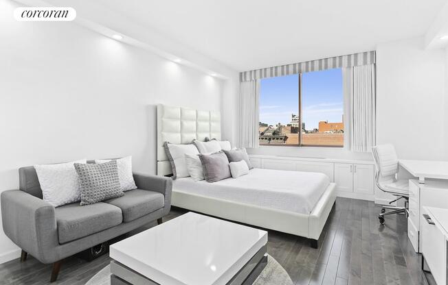 Studio, 1 bath, 372 sqft, $2,990, Unit 5M