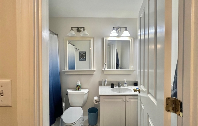 3 beds, 2 baths, 1,291 sqft, $5,800, Unit 402