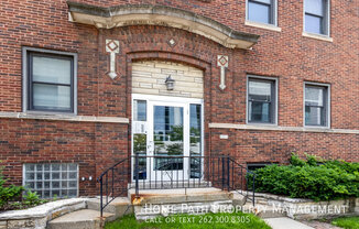 2311 E N AVE