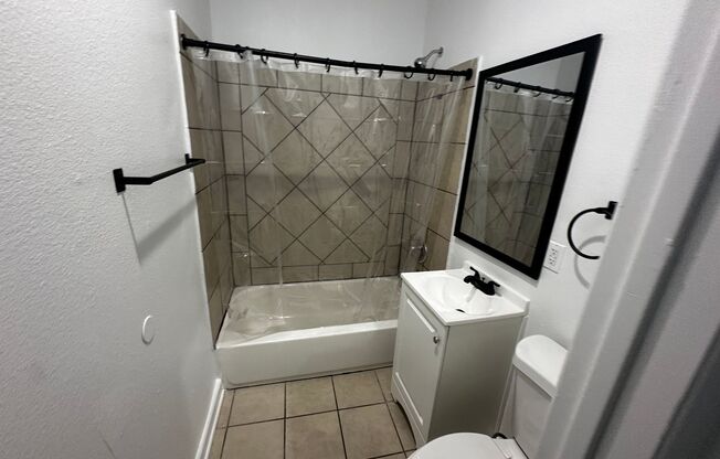 1 bed, 1 bath, 307 sqft, $1,737.08, Unit 18
